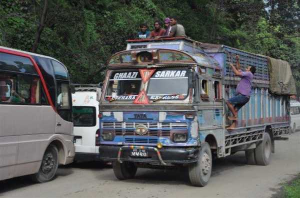 尼泊尔跑车（尼泊尔的汽车贵吗）